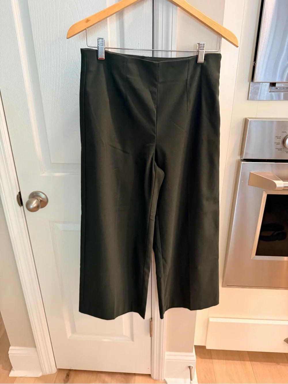 LOFT Dark Green Wide-Leg Cropped Pants